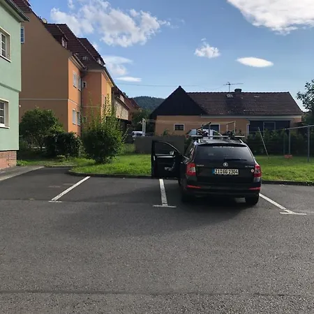Ferienwohnung 60Er Jahre Design Apartment - 65Qm Fewo Im Zittauer Gebirge - Familienfreundliche Unterkunft Am Bergfuss Zum Toepfer Olbersdorf Esterno foto